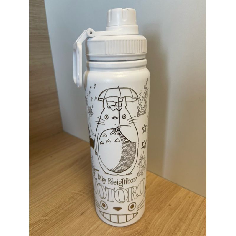 Garrafa térmica 800ml personalizada Totoró