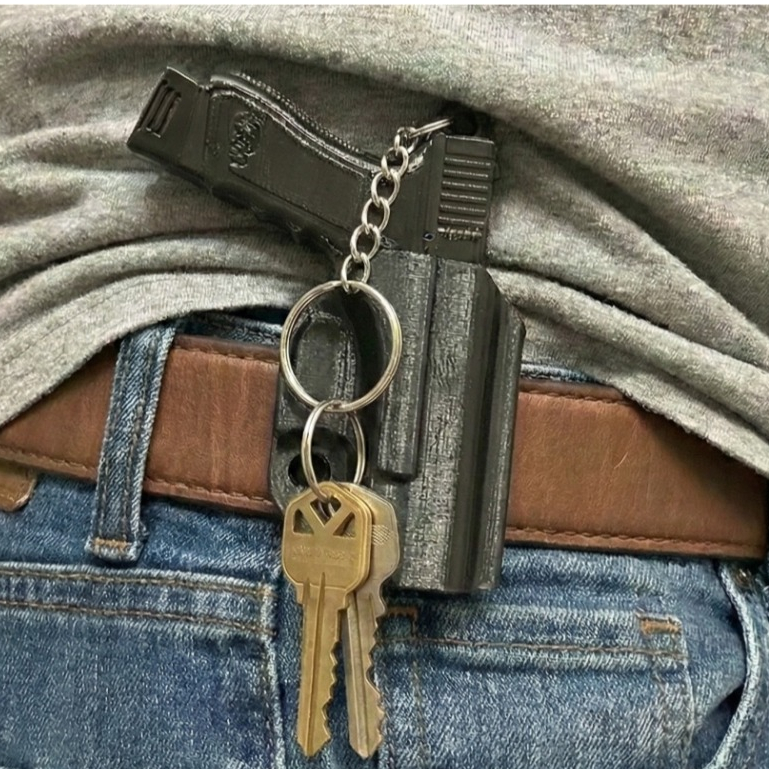 Chaveiro Estilo Pistola Holster Bélica Coldre e Pistola Removível Preto