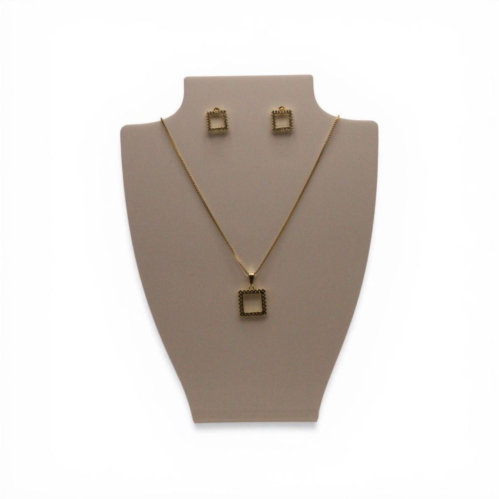 Kit Colar + Brincos Minimalistas Douradoscolar feminino dourado kit colar e brinco colar minimalista joia delicada femin