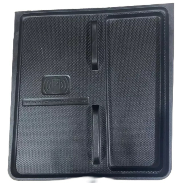 Tapetinho borracha  carregador indução Rampage 2023 a 2026 cód 100273827