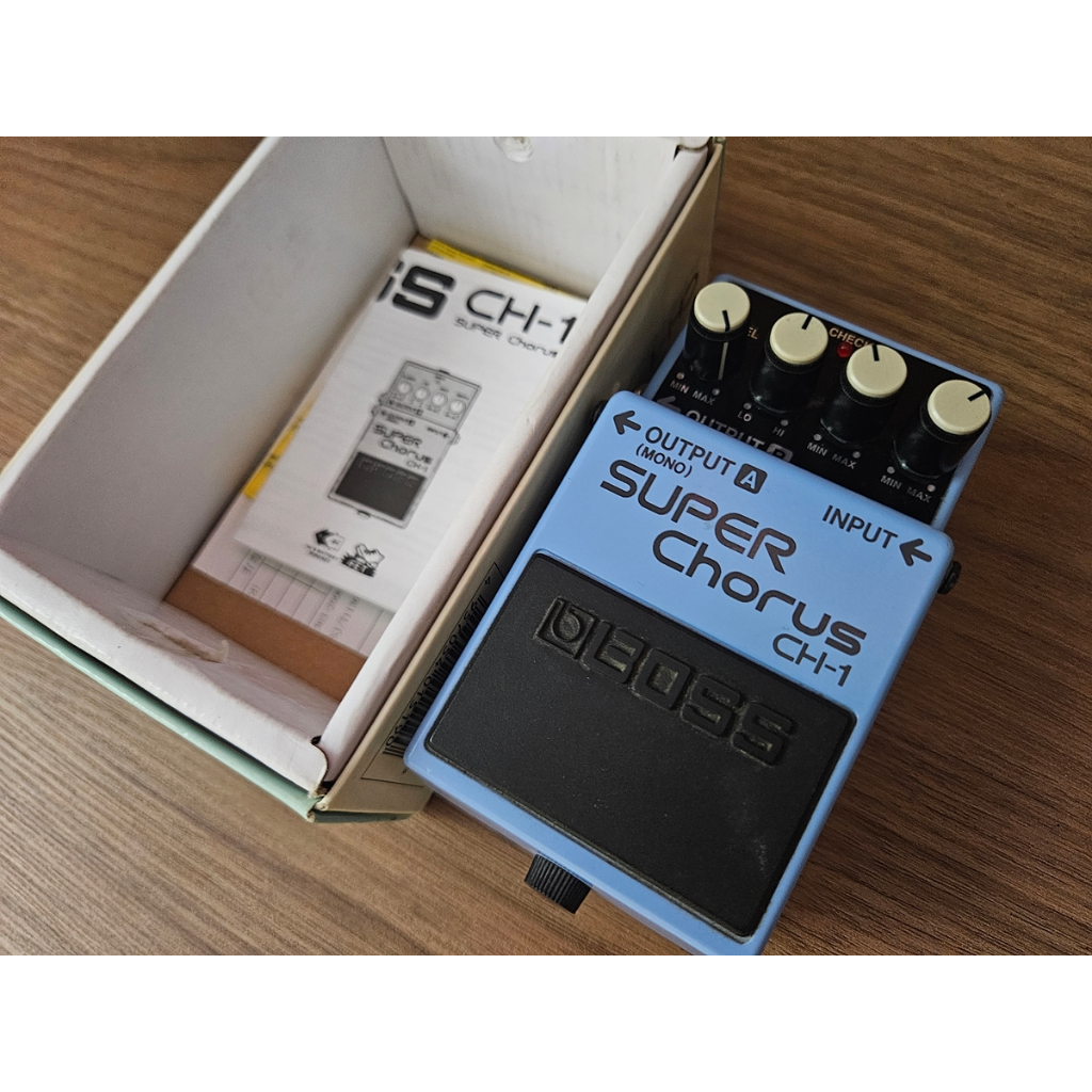 Pedal Boss CH-1 Super Chorus Efeitos Guitarra Violão Roland (Produto Usado)