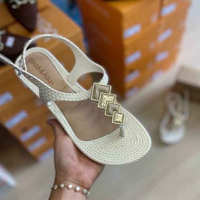 Sandália Feminina Terra e Água Dedo Off White Confortável Elegante Casual
