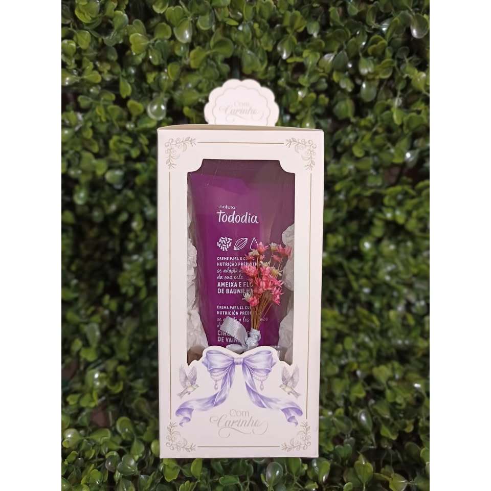 Lembrancinha para presentear loção hidratante corporal Ameixa e flor de baunilha 100ml