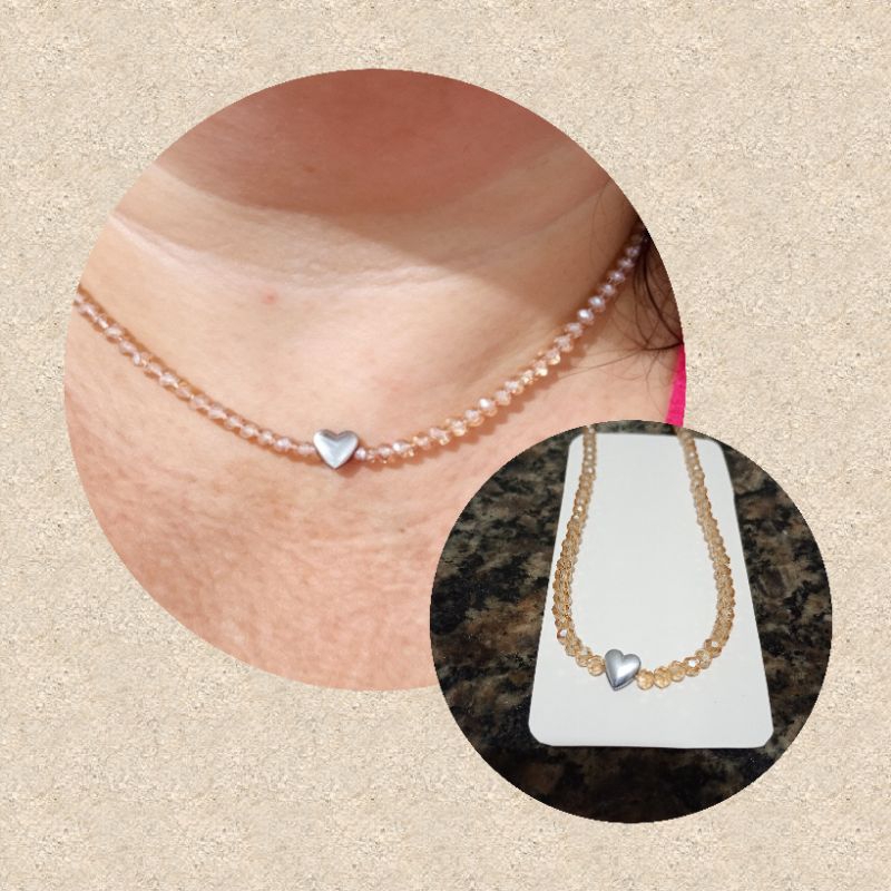 Colar Chocker feminino com detalhe de coração hematita/romântico/bijuteria/colar de miçanga