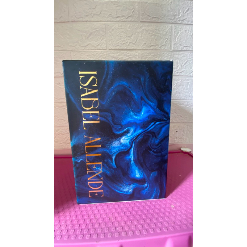Box Isabel Allende - A casa dos espíritos - Filha da fortuna A ilha sob o mar