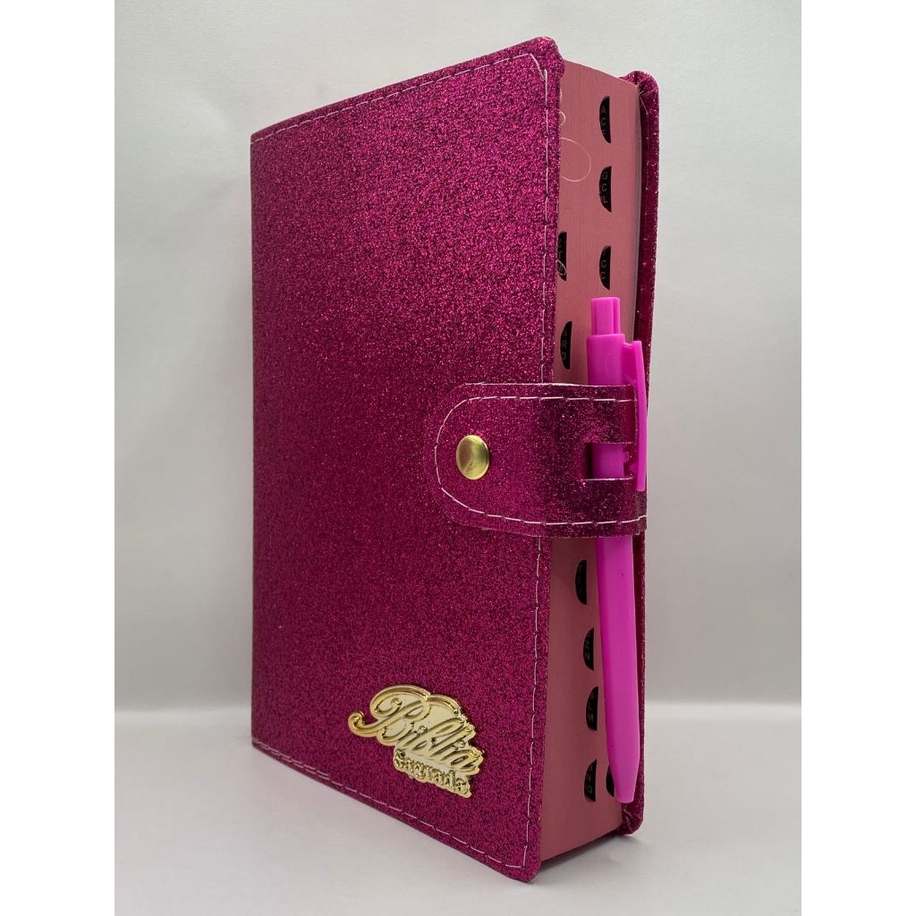 Bíblia Sagrada Tamanho Grande Com Harpa Palavras de Jesus em Vermelho Botão Gliter Pink