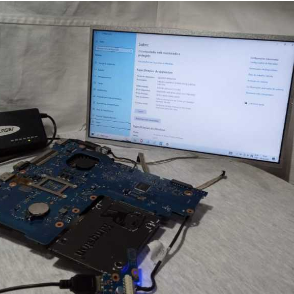 Placa Notebook Samsung i7 Np270e5 Serie Modelo 15.6 po. - OK.