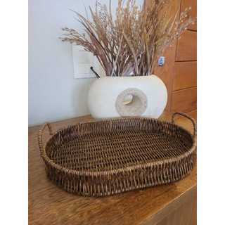 Bandeja Rattan com Alças 35x25x5cm em Plástico e Metal Javic – Decorativa e Organizadora