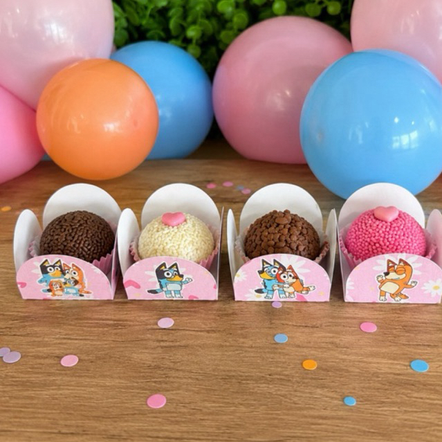 Forminhas Personalizada para Doces 4 pétalas BLUEY E BINGO - Personalizada no Tema - Lembrancinha de Festa Aniversário