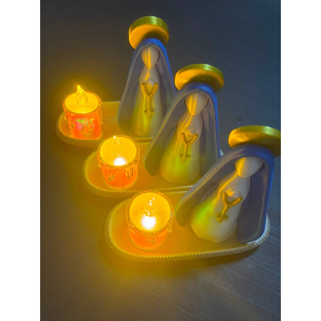 Kit Nossa Senhora com Vela LED + Bandeja Estilo Terço – Mini Altar Decorativo Religioso | Imagem Católica para Lar