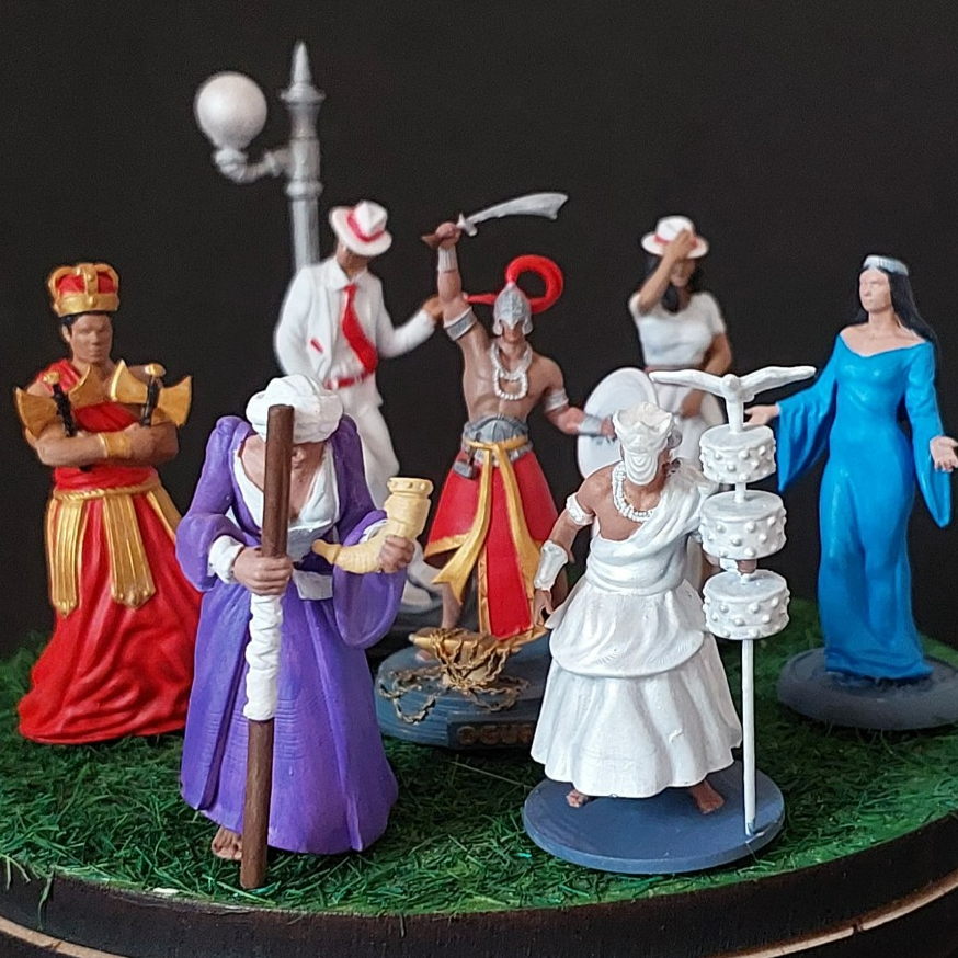 Miniaturas Orixás em resina para terrários, maquetes. Valor unitário.