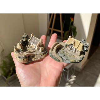 2 miniaturas casas de campo com ponte bem detalhadas para decoração sala