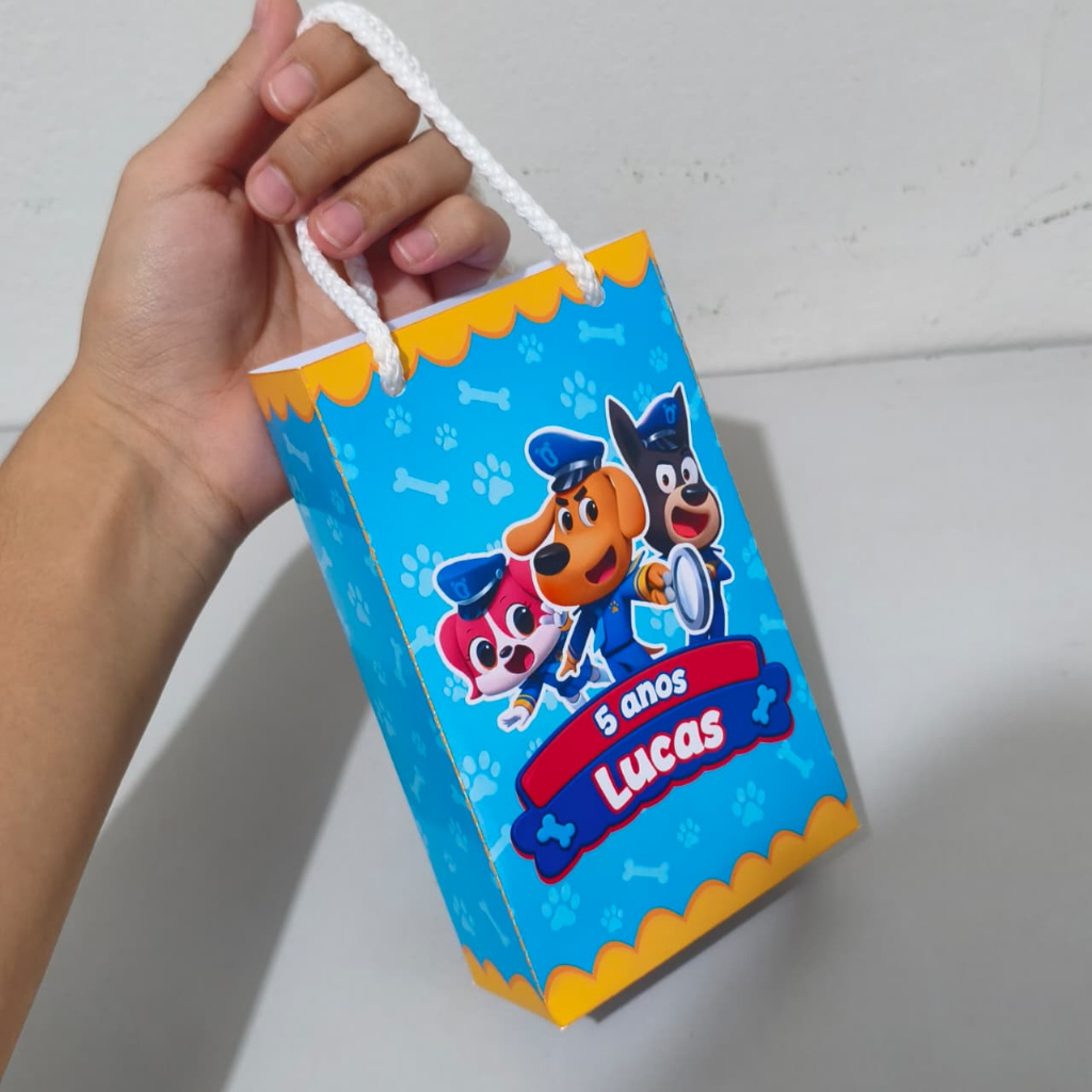 (DESMONTADA) Sacolinha surpresa personalizada Detetive Labrador 15X9X4, bolsinha, lembrancinha, aniversário festa sacola