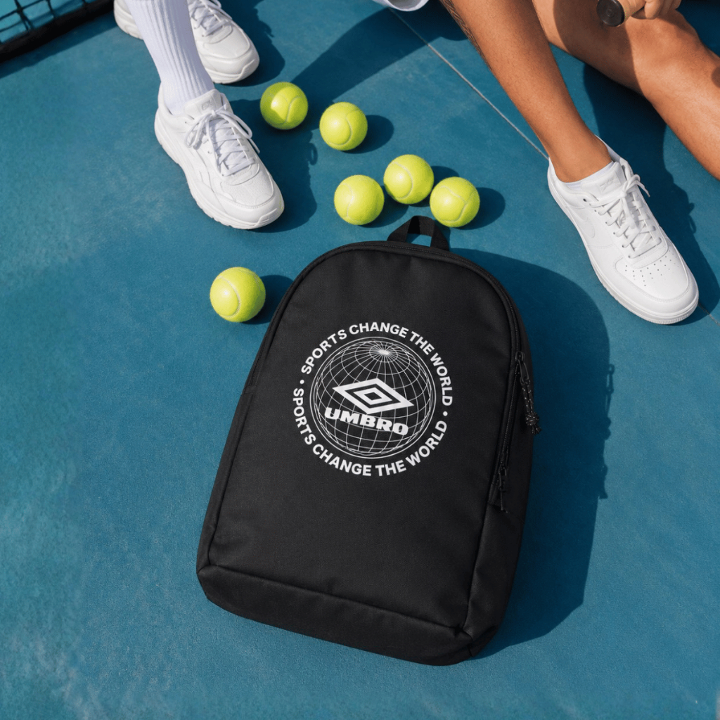 Mochila Umbro Change The World Preta Uso Diário Leve Esportiva Futebol Academia Treino Original · foto 2