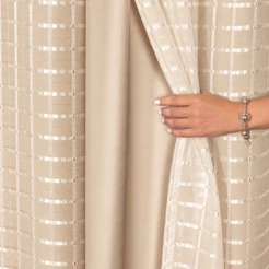 Cortina Blackout PVC Sala com Voil Xadrez 2,80 x 2,70m Bloqueio 100%