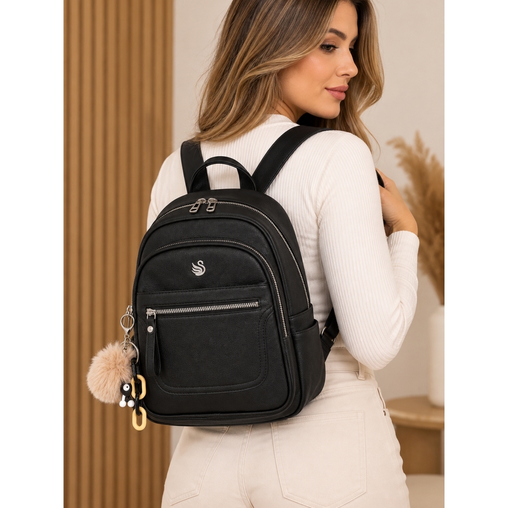 Bolsa Mochila Feminina Pequena Couro Pompom Com Divisoes Social Fashion Para Mulheres Adolescentes Lançamento — imagem 2 de 2