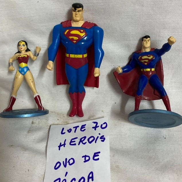 LOTE 70 - SUPERMAN SUPER HOMEM OVO DE PASCOA MULHER MARAVILHA ACTION FIGURE VINTAGE