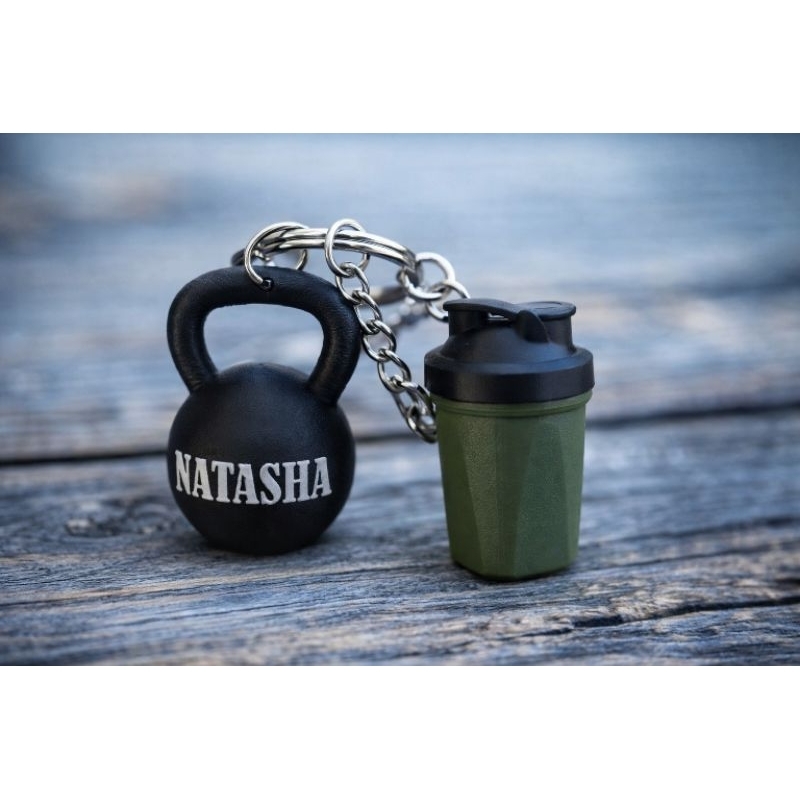 Kit Chaveiro duplo Academia Personalizado com Nome Kettlebell e Shake Fitness Coqueteleira que faz barulho