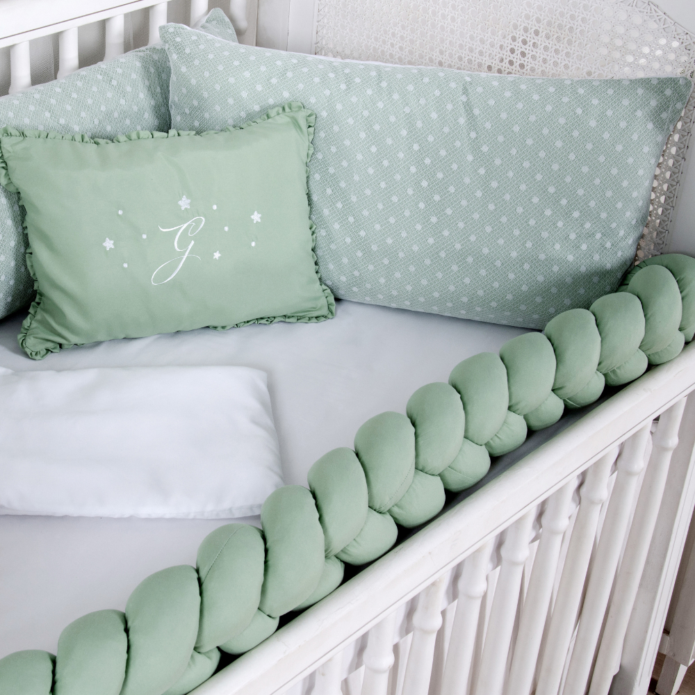 Kit de Berço Menino Menina Personalizado Verde Completo com Trança e Mosquiteiro