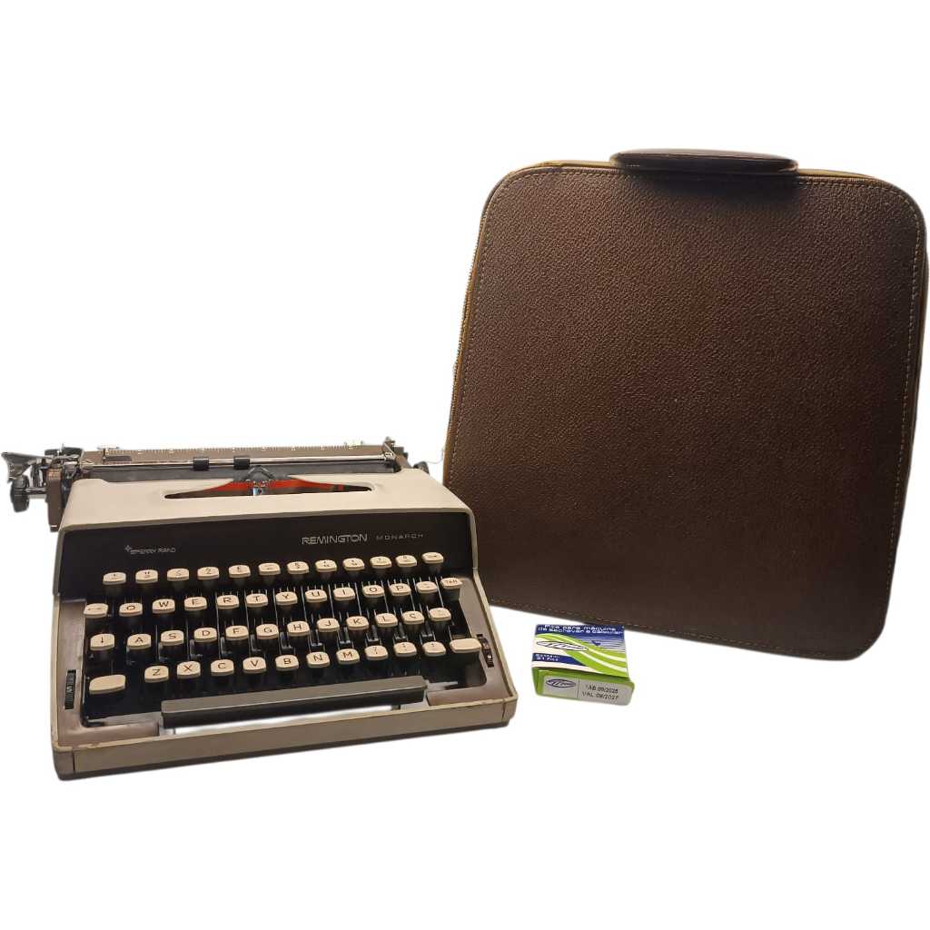 Maquina De Escrever Remington Monarch Antiga Com Capa (Usado)
