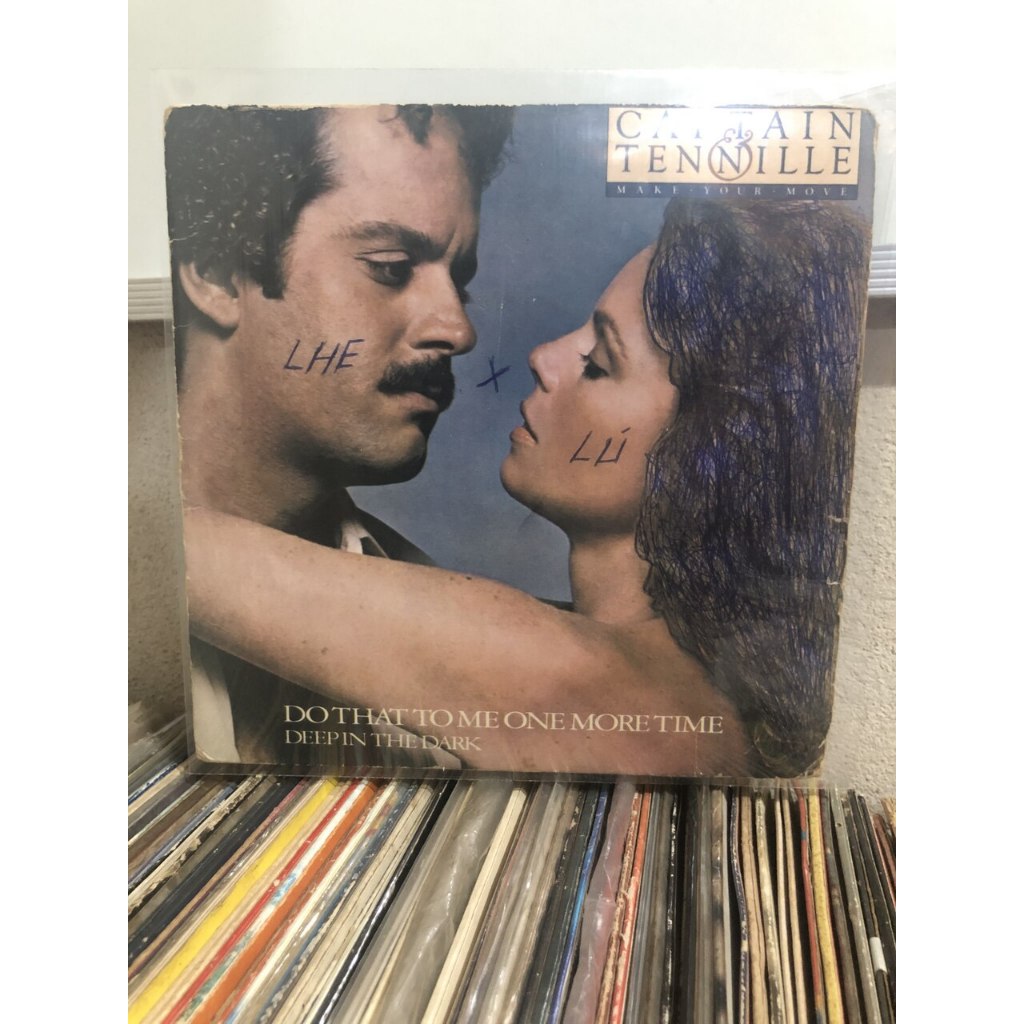 Vinil Captain & Tennille – Do That to Me One More Time / Deep in the Dark 1979 - Compacto 7 Polegadas