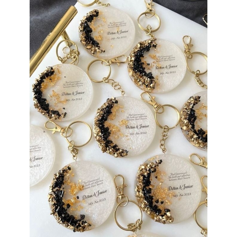 Chaveiro redondo 4cm personalizado p/lembrancinha para casamento/batizado/aniversário.