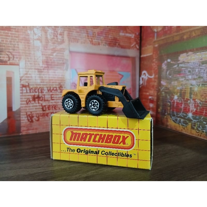 Miniatura MATCHBOX ORIGINAL Trator 1983 MB29 SHOVEL NOSE TRACTOR Na caixa