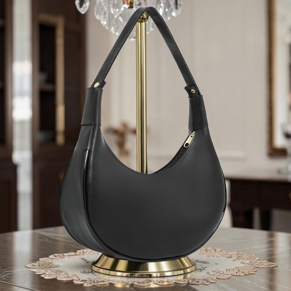 Bolsa Feminina Meia lua Baguete Salton de Ombro em Courino