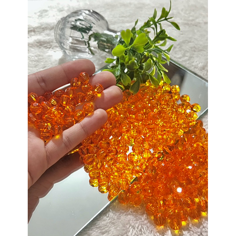 100 Miçangas Bola Sextavada 8mm Cristal Acrílico - Colorida MIX