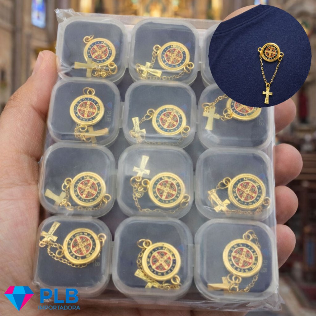Kit 12 Medalha São Bento Broche Botton Lapela Dourado Católico Caixinha Accessório Imagem