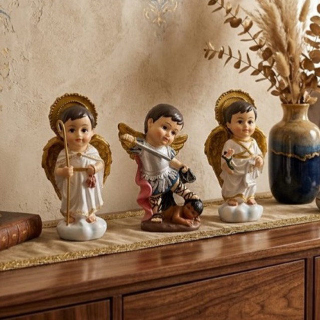 Imagem São Rafael São Gabriel e São Miguel Arcanjo Resina Importada 14,5cm Decoração Religiosa