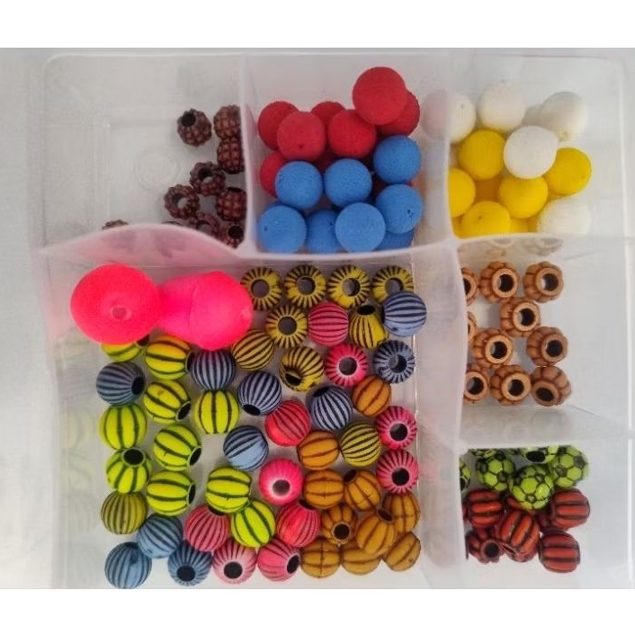 Kit Para Pesca - 40 Eva Boleado + 90 Miçanga +2 Boia Guia + Estojo