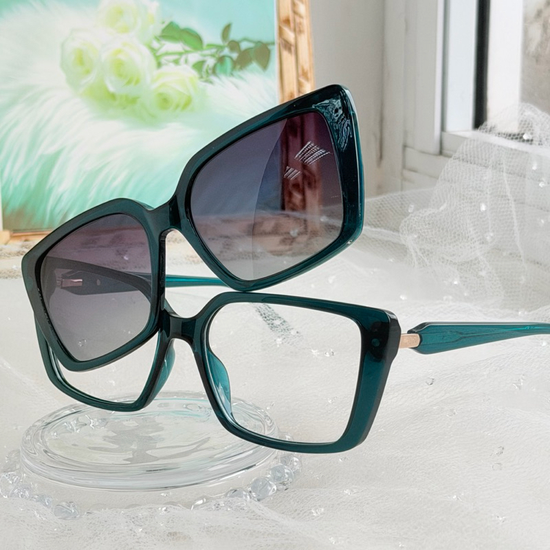 Armação de óculos para grau Clipon 2 em 1 Feminino Quadrado Modelo novo lente polarizada Moda 0328