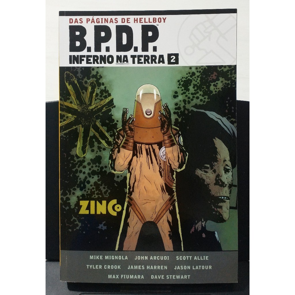 Das Páginas de Hellboy B.P.D.P. Inferno na Terra - Omnibus - nº 2 - Mike Mignola
