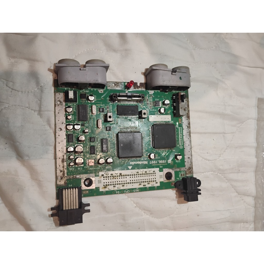 PLACA MAE NINTENDO 64 COM DEFEITO !!