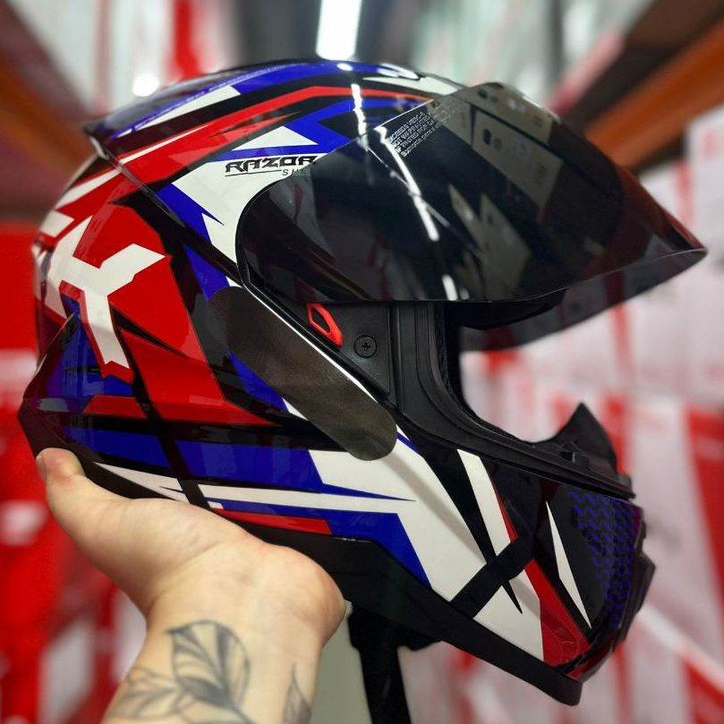 CAPACETE NORISK RAZOR SHARP AZUL VERMELHO MASCULINO FEMININO + VISEIRA FUMÊ E CRISTAL OFERTA TOP