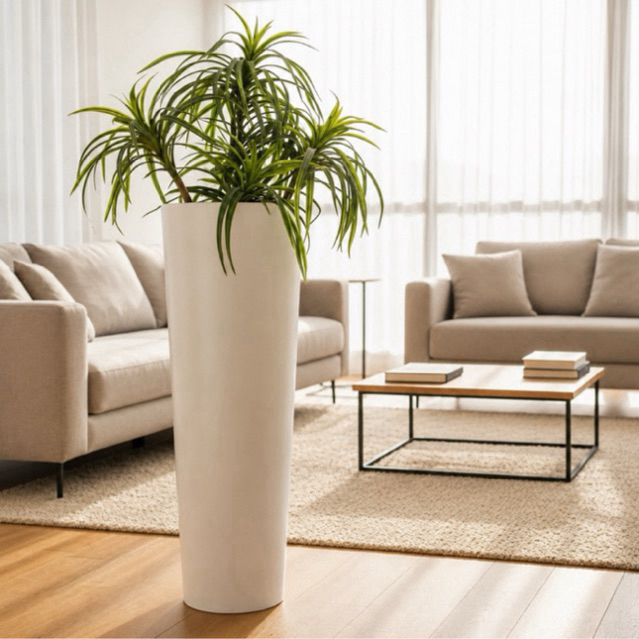 Vaso para Plantas Ibiza Cone Liso Polietileno Decorativo Sala Jardim, ideal para sala, escritório e área externa.