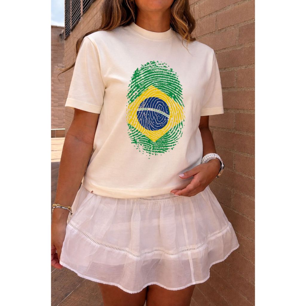 Camiseta Feminina Brasil Estampa Digital 🇧🇷 Copa do Brasil 2026 | Moderna Casual