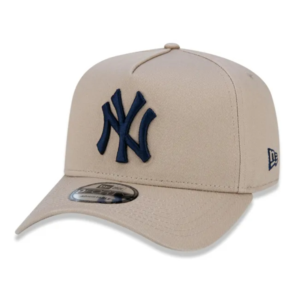 Imagem Boné New Era  9FORTY A-Frame MLB New York Yankees Bege Logo Azul Marinho – Original