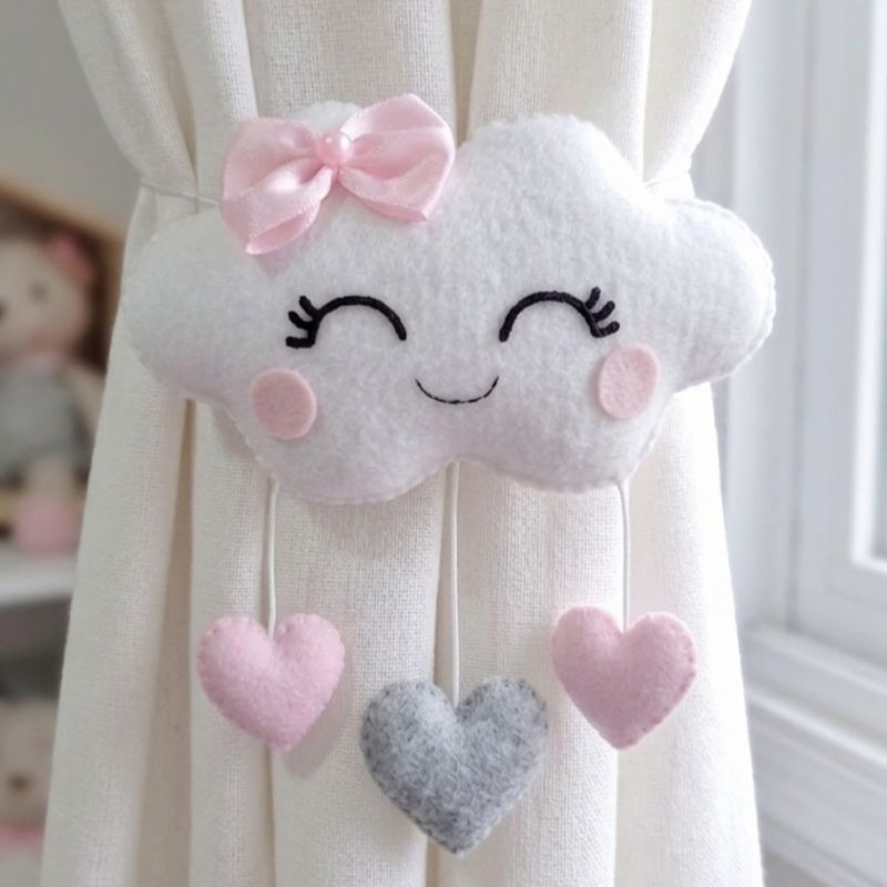 Quartinho do bebê: Prendedor De Cortina Nuvem No Tema Chuva De Amor - Decoração Do Quartinho Do Bebê