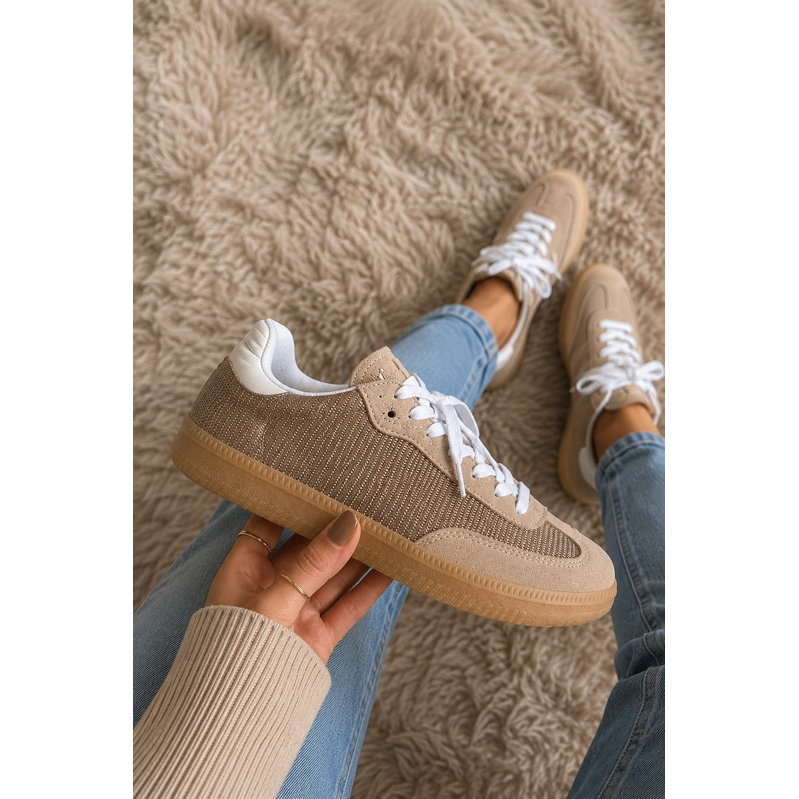 Tênis casual feminino estilo retrô - conforto com estilo!