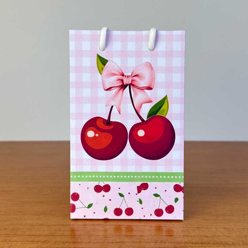 Sacolinhas Surpresa Personalizada Cerejinha – PEGUE E MONTE | Lembrancinha para Aniversário