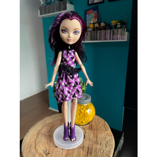 Boneca Ever After High - Raven Queen - Piquenique - Usada