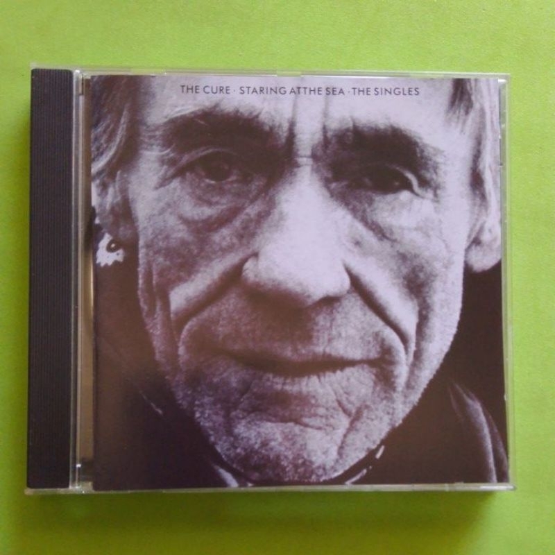 cd THE CURE - staring at the sea - the singles (1986, usa)