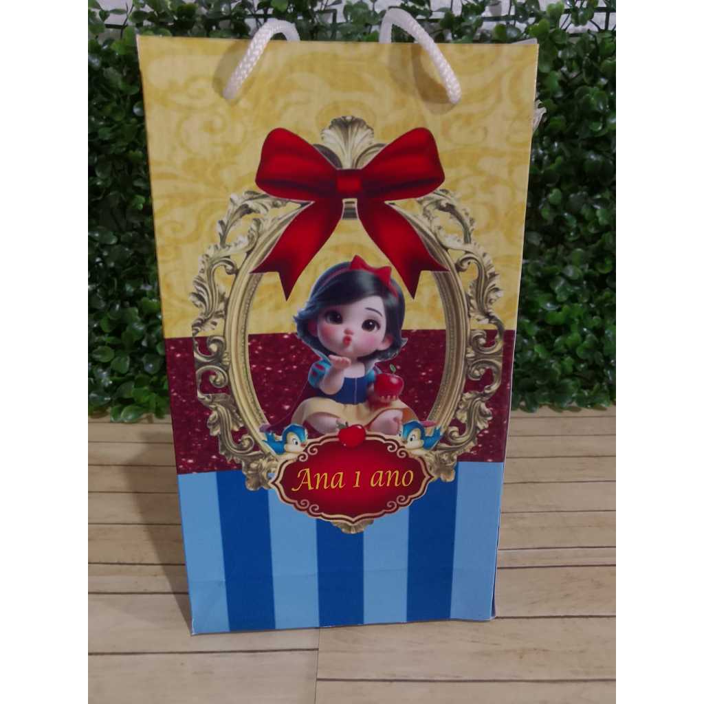 Sacolinha Surpresa Personalizada branca de neve beby Qualquer Tema | Lembrancinha com nome e idade