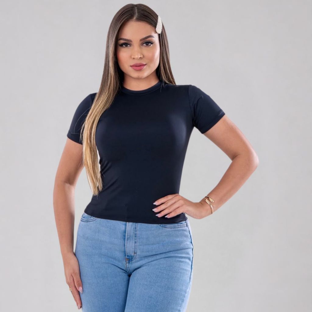 Blusa Feminina Tecido Poliamida Blusinha Confortável Leve Versátil Básica Fresquinha Estilosa Manga Curta Manguinha