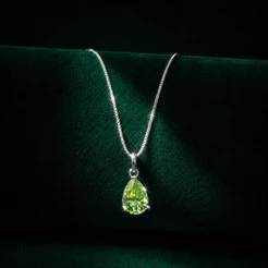 Colar Feminino Moissanite Gota Verde 7x10mm Prata 925 Sofisticado