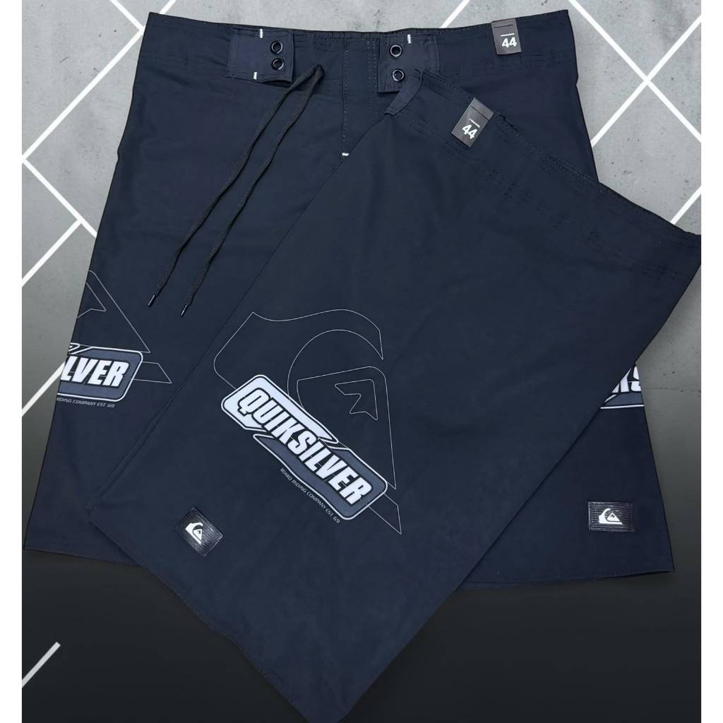 Bermuda Surf Masculina Estampada no tecido elastano