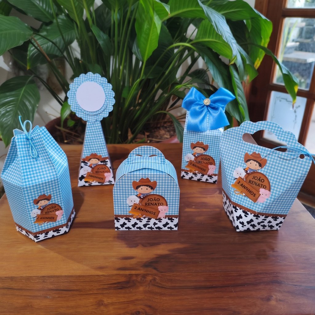 Caixas Personalizadas Fazendinha Azul Menino Sem Laços Caixinhas papel fotográfico Brilho