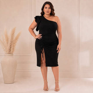 Vestido Feminino Plus Size Midi em Anarruga Um Ombro Só com Babado, Franzido e Fenda Festa Elegante Casual Chic- Link